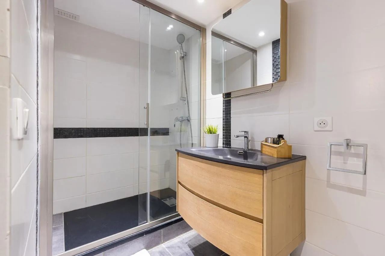 Appartamento Duplex in Rue de la Préfecture Old Town 2 Bdrs Nizza