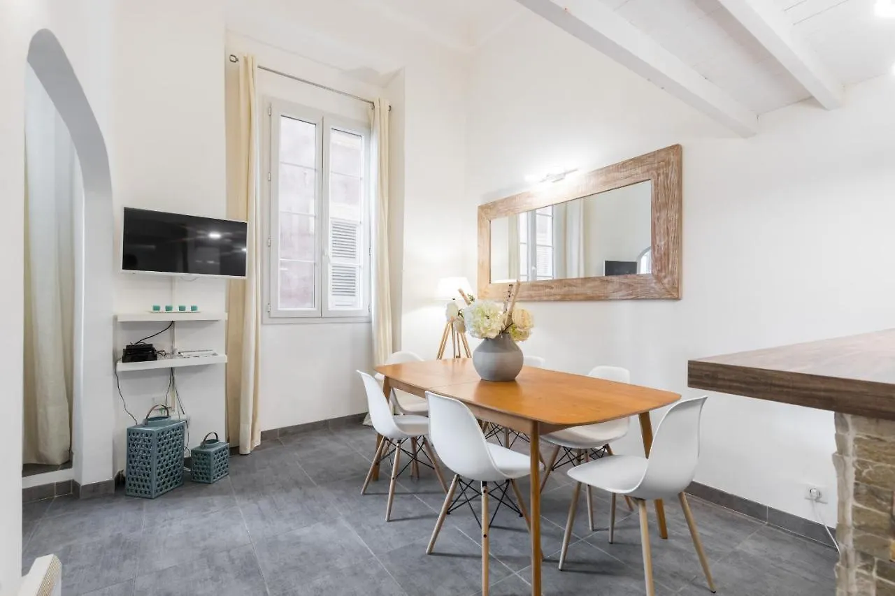 Appartamento Duplex in Rue de la Préfecture Old Town 2 Bdrs Nizza 0*,  Francia