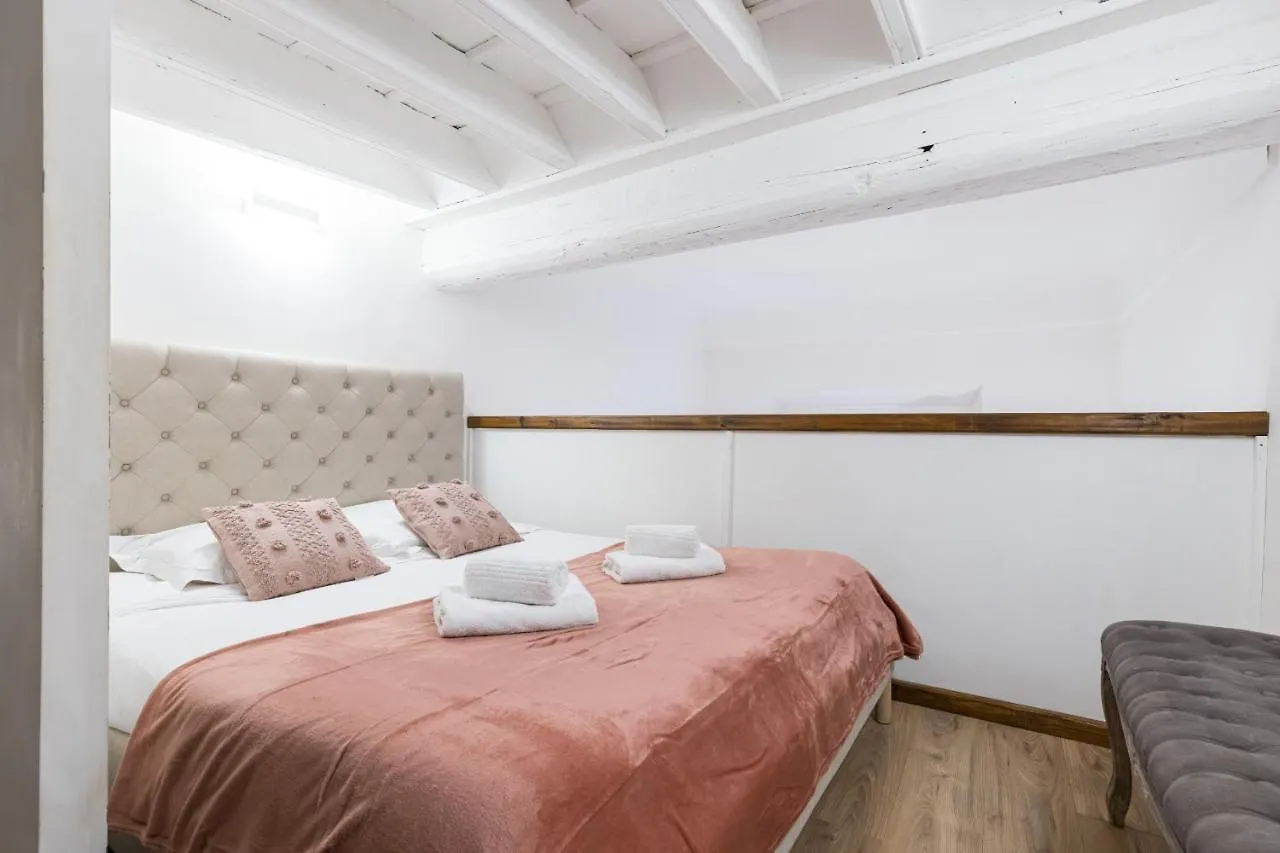 Appartamento Duplex in Rue de la Préfecture Old Town 2 Bdrs Nizza